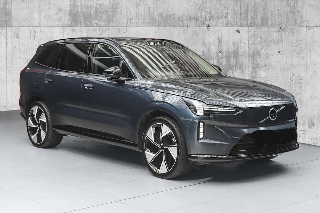 VOLVO Volvo EX90 Ultra Performance AWD — photo 13