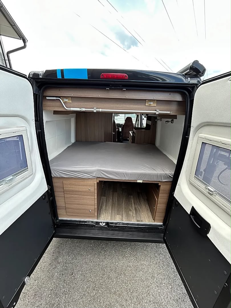 Fiat FIAT Bravia SWAN 600 — photo 18