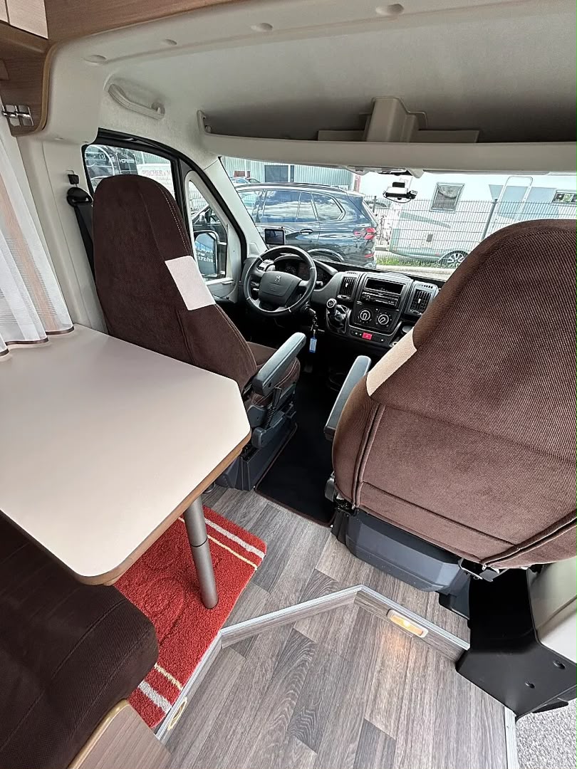 Fiat FIAT Bravia SWAN 600 — photo 17