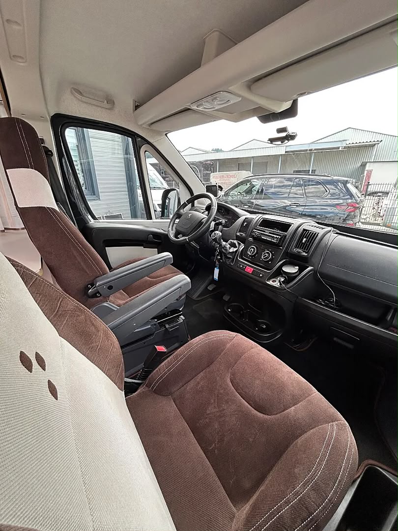 Fiat FIAT Bravia SWAN 600 — photo 16