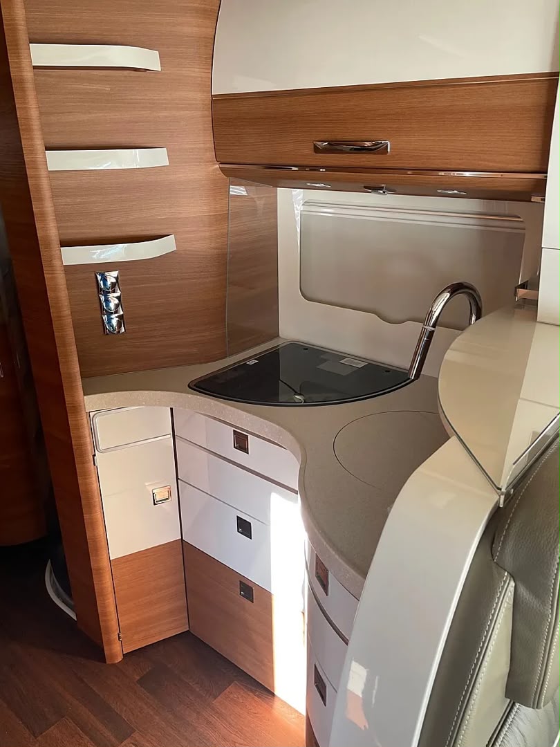 Mercedes-Benz Carthago C-Chic 4.9 LE Mercedes — photo 9