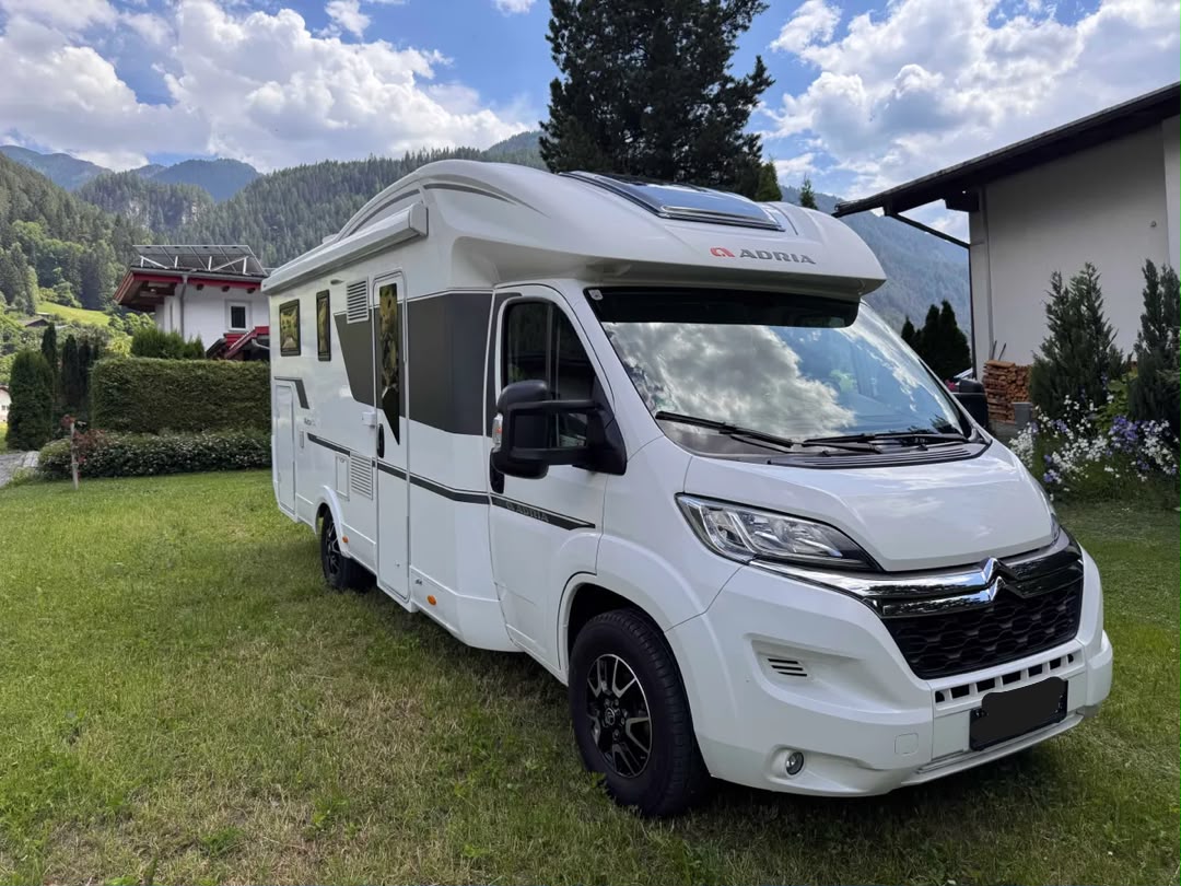 Adria Matrix 670 SL — photo 2