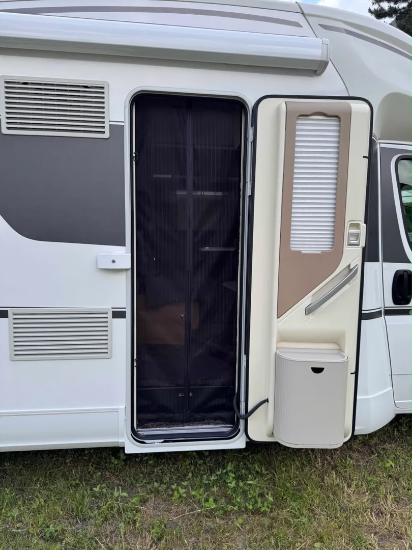 Adria Matrix 670 SL — photo 12