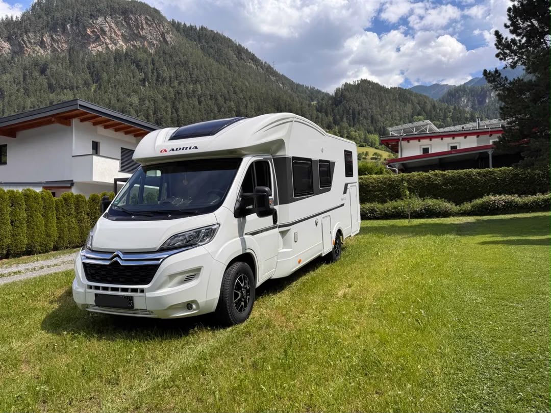 Adria Matrix 670 SL — photo 5
