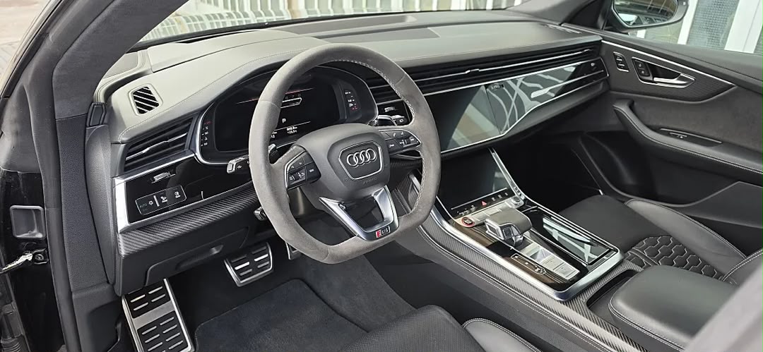Audi Audi RS Q8 Quattro Dynamik Plus — photo 9