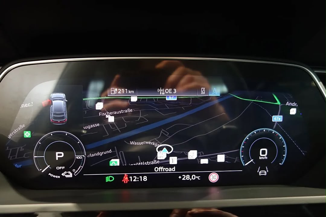 Audi Audi Q8 Sportback 55 e-tron quattro Business — photo 9