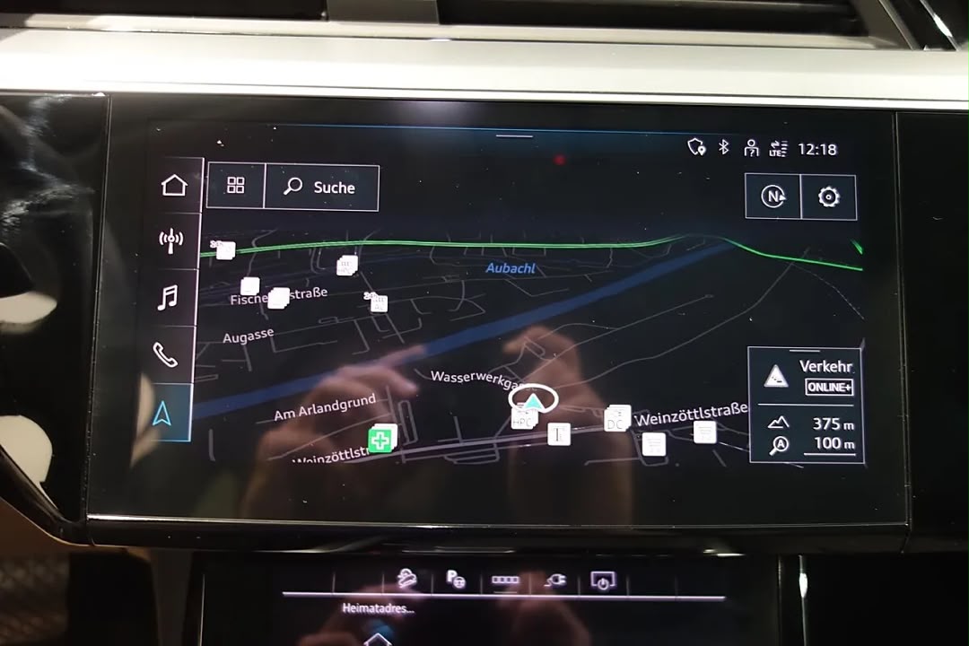Audi Audi Q8 Sportback 55 e-tron quattro Business — photo 11