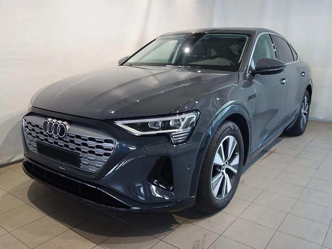 Audi Audi Q8 Sportback 55 e-tron quattro Business — photo 15