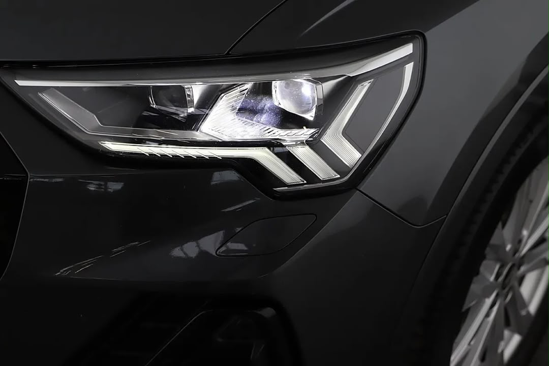 Audi Audi Q3 45 TFSI e S line Extérieur — photo 7