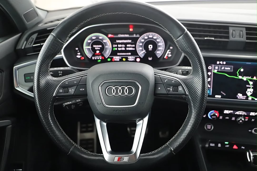 Audi Audi Q3 45 TFSI e S line Extérieur — photo 13