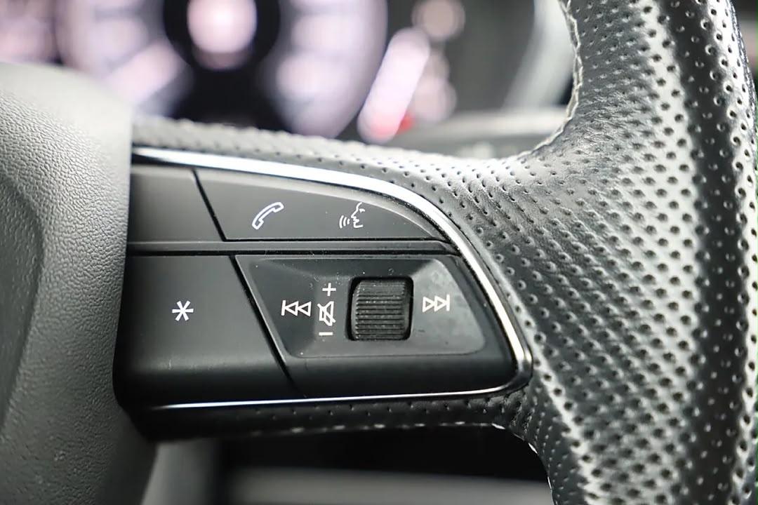 Audi Audi Q3 45 TFSI e S line Extérieur — photo 10