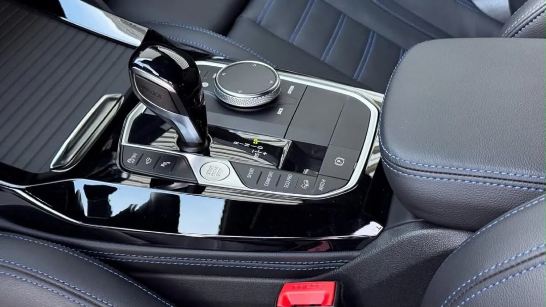 BMW BMW X4 M40d Pack M Sport — photo 16