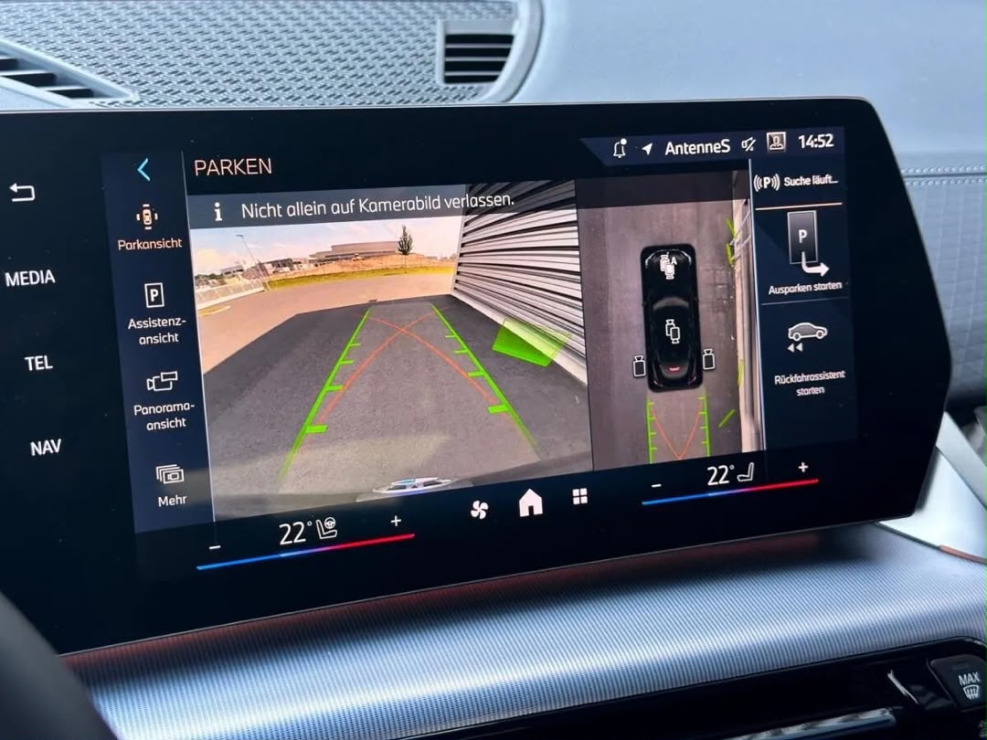 BMW BMW X2 sDrive18d — photo 20