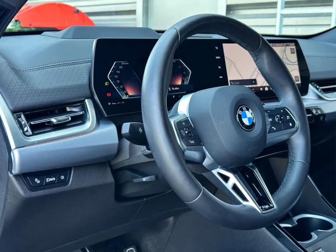 BMW BMW X2 sDrive18d — photo 6