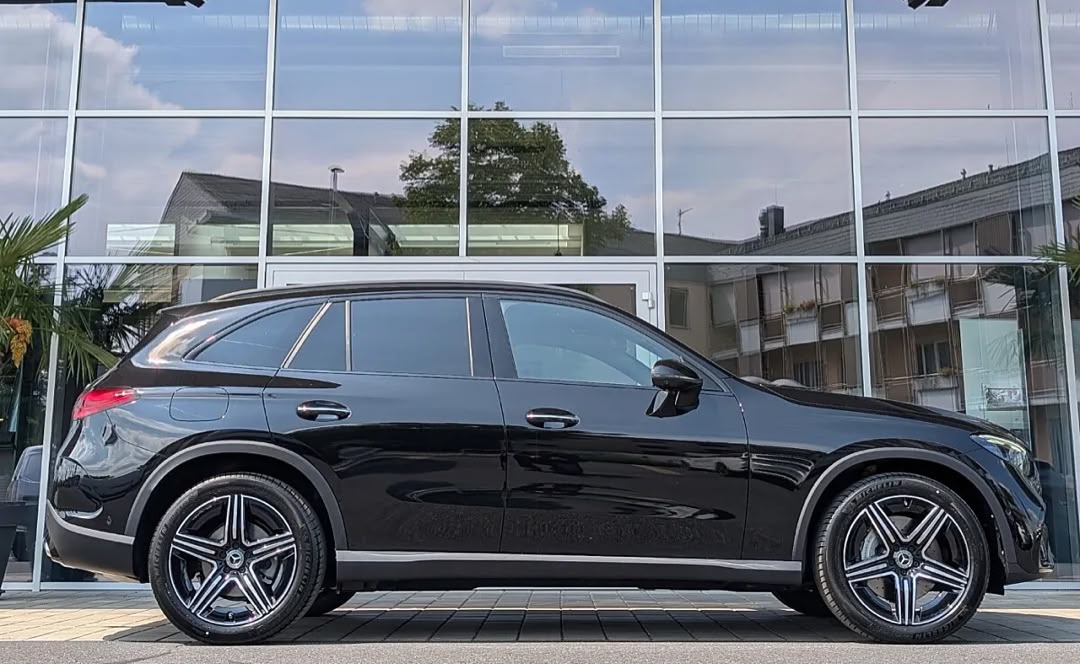 Mercedes-Benz MERCEDES-BENZ GLC 220 D 4MATIC — photo 4