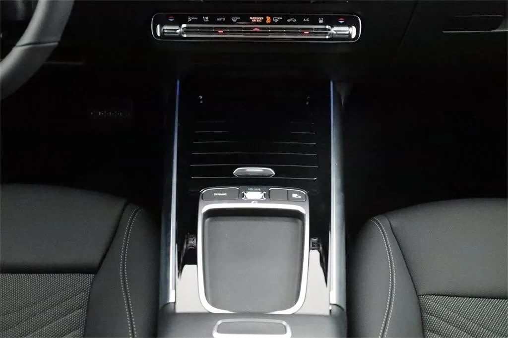 Mercedes-Benz MERCEDES-BENZ EQA 250+ ÖSTERREICH-EDITION — photo 15