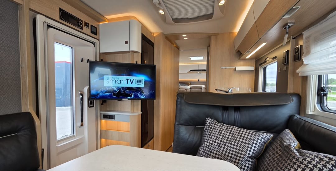 Mercedes-Benz MERCEDES HYMER B680 MC — photo 19