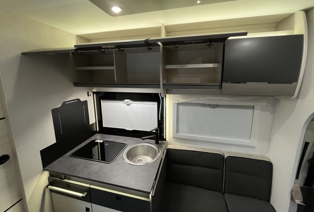 FORD FORD Challenger 377 Graphite Ultimate — photo 14