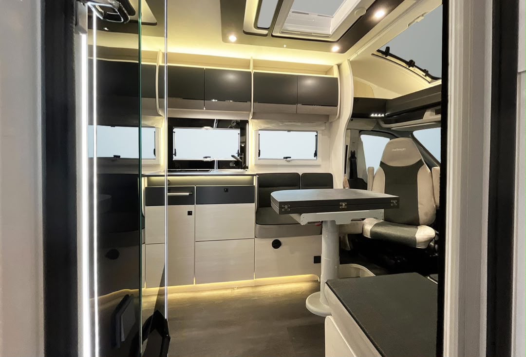 FORD FORD Challenger 377 Graphite Ultimate — photo 9