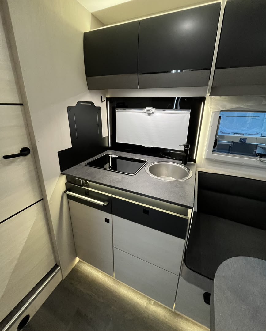 FORD FORD Challenger 377 Graphite Ultimate — photo 16