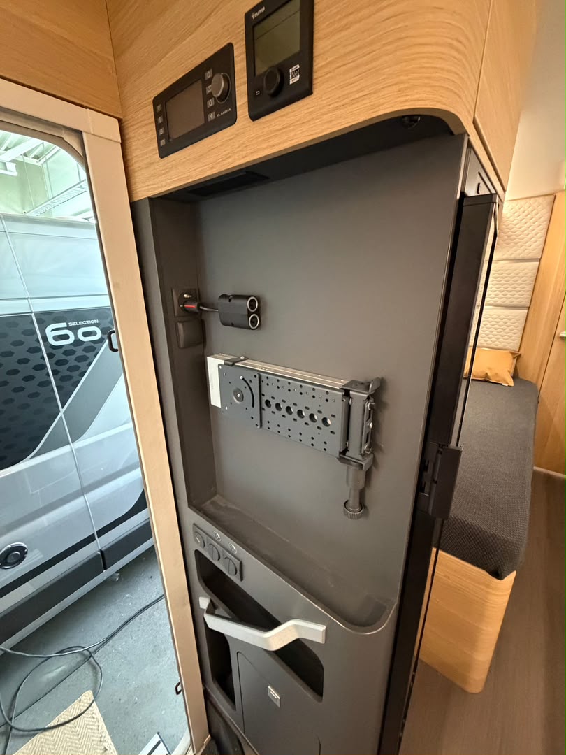 Fiat FIAT Adria Coral 670 SLT — photo 15