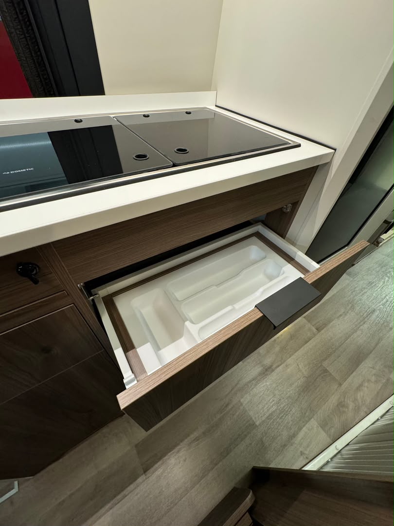 KABE TRAVEL MASTER 690 LB — photo 12