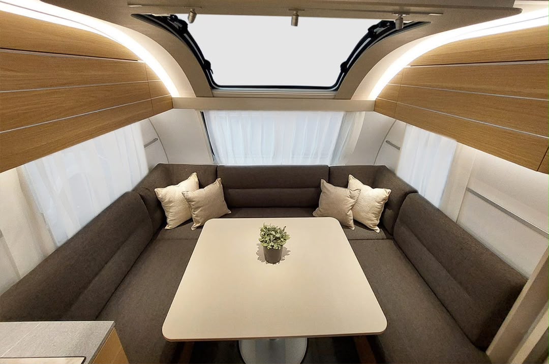 CARAVANE ADRIA ADORA 753 UK — photo 2