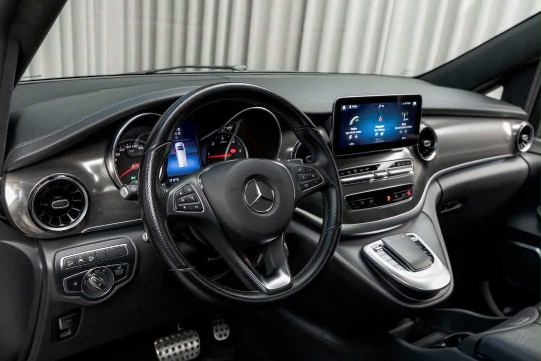 Mercedes-Benz Mercedes-Benz V-Klasse 300d 4MATIC Exclusive — photo 6