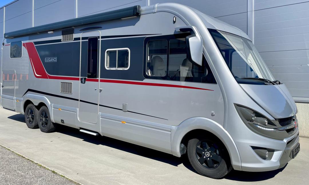 Mercedes-Benz Mercedes-Benz – Camping-car Intégral – Bürstner Elegance 920