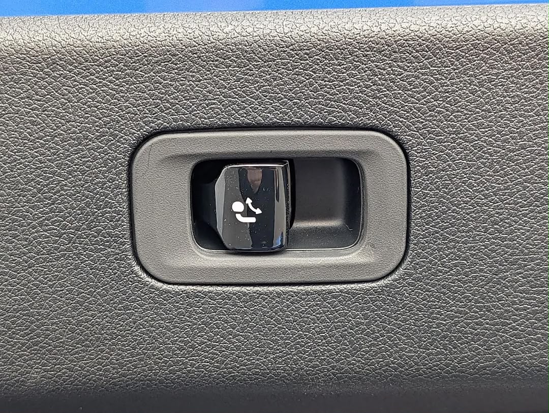 Mercedes-Benz Mercedes-Benz CLA 350 4MATIC avec EQ Technologie KeyGo SHZ AMG — photo 15