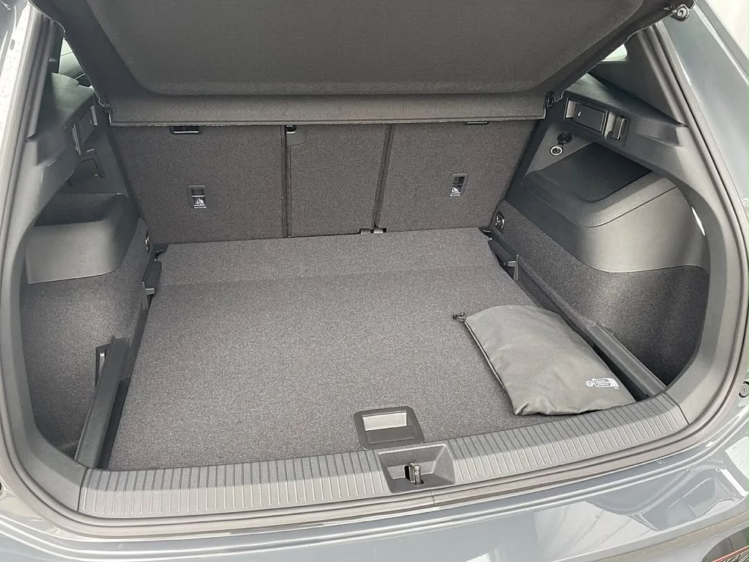 Volkswagen Volkswagen Tiguan Sport TDI DSG — photo 8