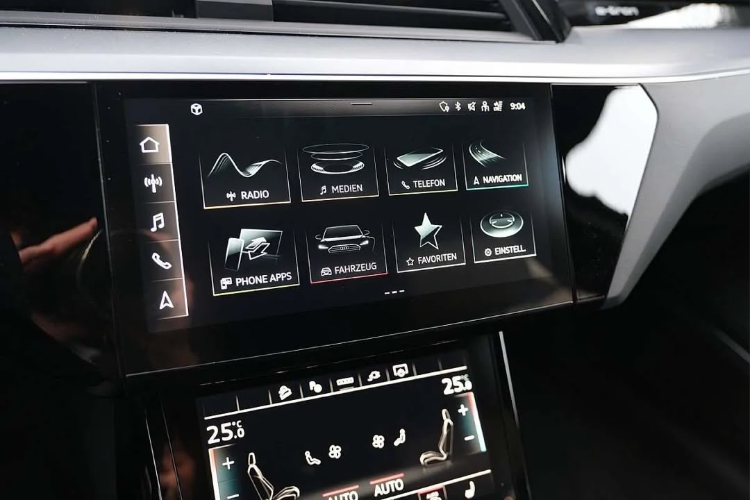 Audi Audi Q8 Sportback 55 e-tron quattro Business — photo 11