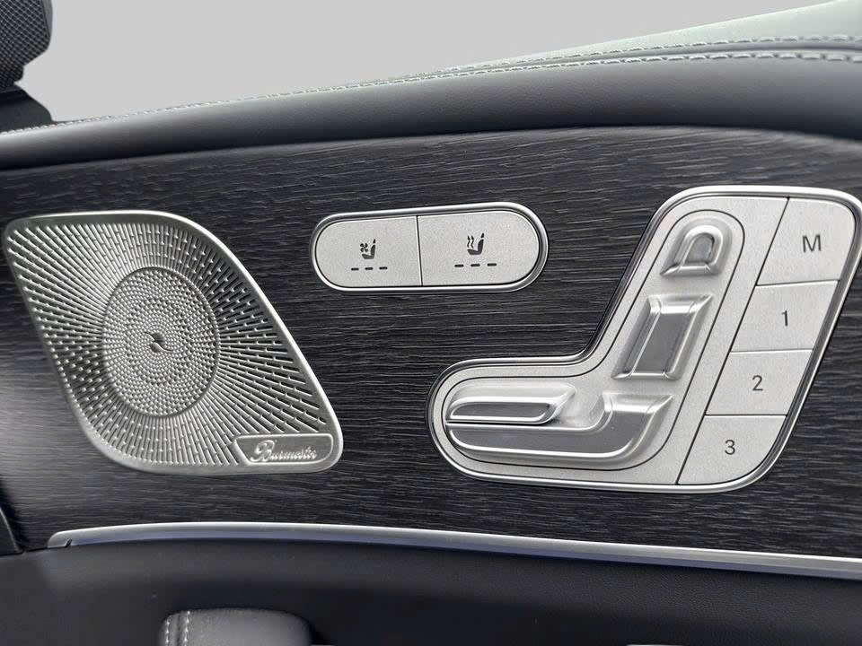 Mercedes-Benz Mercedes-Benz GLS450 d 4MATIC AMG Line AIRMATIC — photo 10
