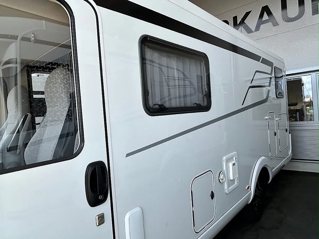 Hymer Exsis I 580 Pure mit Einzelbetten — photo 13