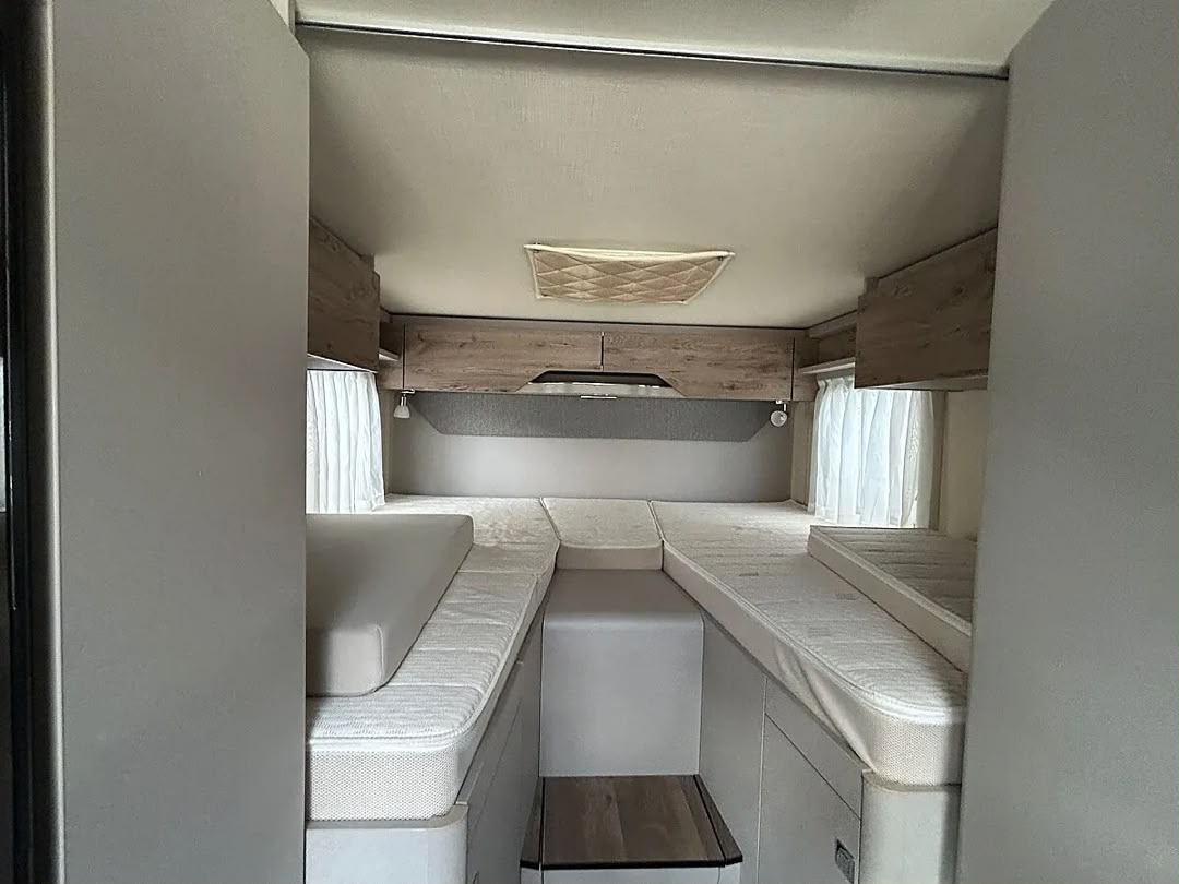 Hymer Exsis I 580 Pure mit Einzelbetten — photo 20