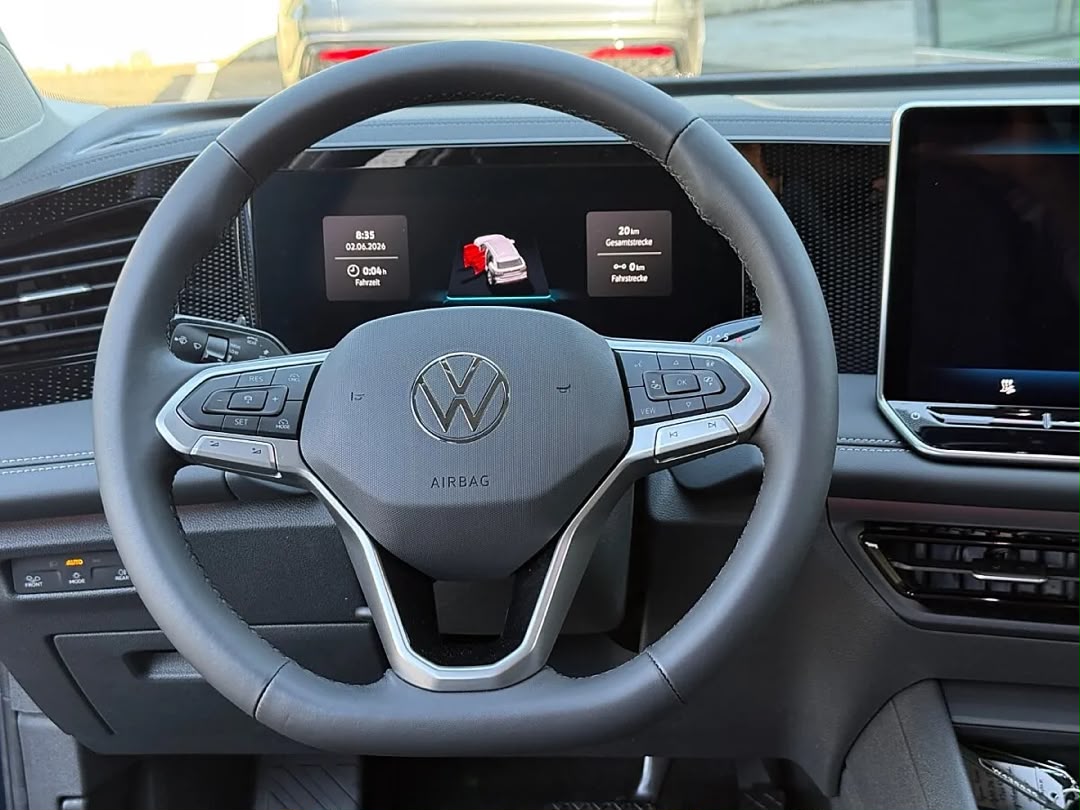 Volkswagen Volkswagen Tiguan Friends eHybrid DSG — photo 20