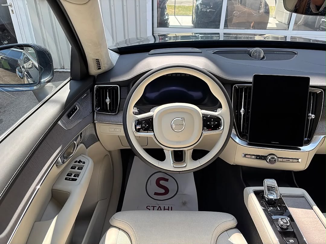 VOLVO Volvo XC90 T8 AWD PHEV Ultra Bright — photo 7