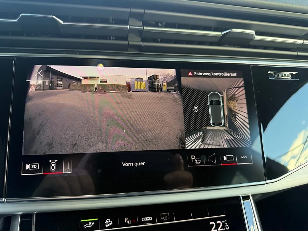 Audi Audi Q8 55 TFSI e PHEV quattro — photo 9