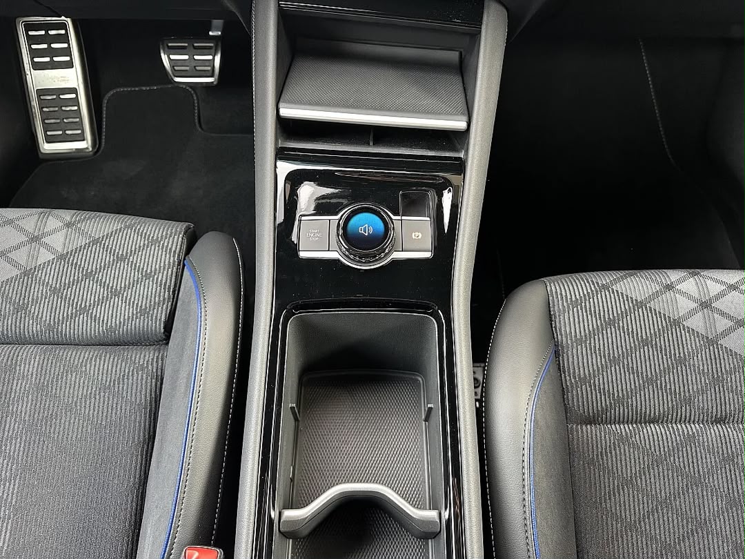 Volkswagen VW Tiguan 1.5 eTSI ACT R-Line DSG — photo 17