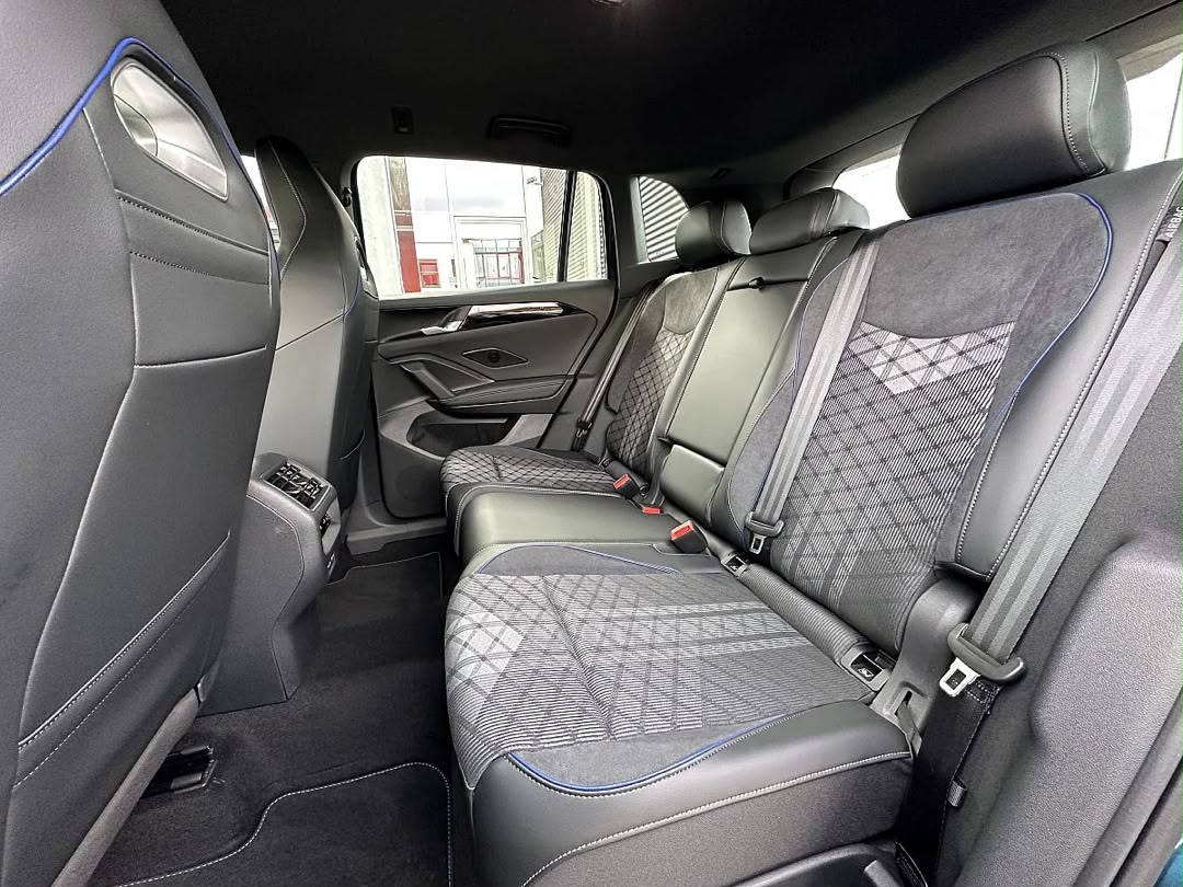Volkswagen VW Tiguan 1.5 eTSI ACT R-Line DSG — photo 20