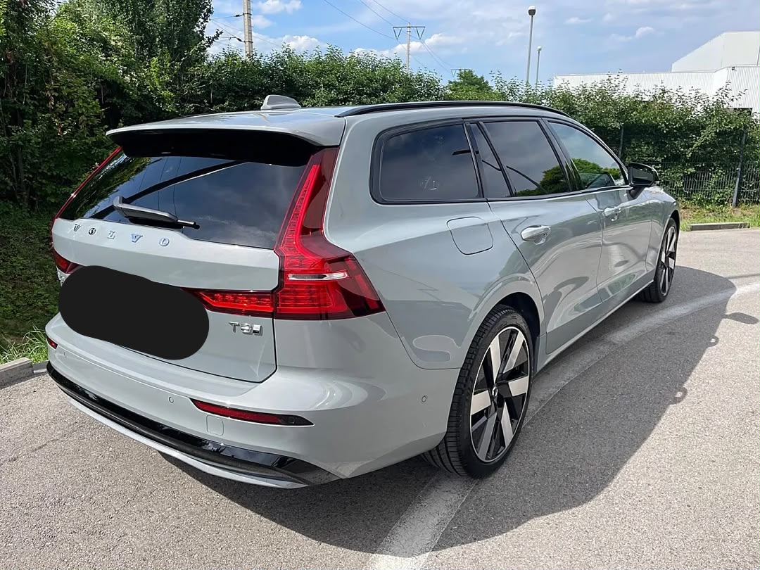 VOLVO Volvo V60 T8 AWD PHEV Plus Dark 4 Life — photo 6
