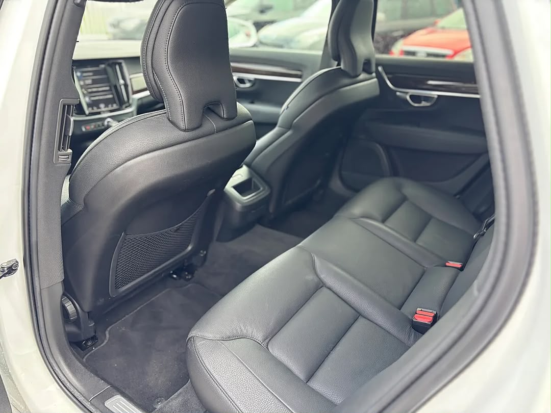 VOLVO Volvo S90 D5 Momentum Pro AWD — photo 13
