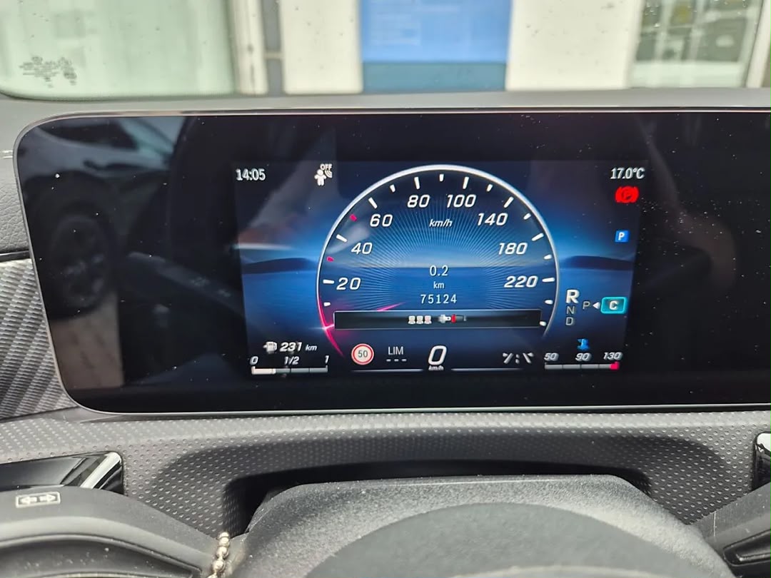 Mercedes-Benz Mercedes-Benz CLA 180 d Shooting Brake Österreich-Edition Progressive — photo 8