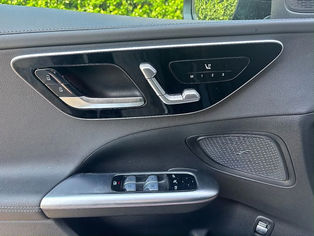 Mercedes-Benz Mercedes-Benz C 300 de 4MATIC T-Modell AMG Night MBUX Ambi AHK — photo 5