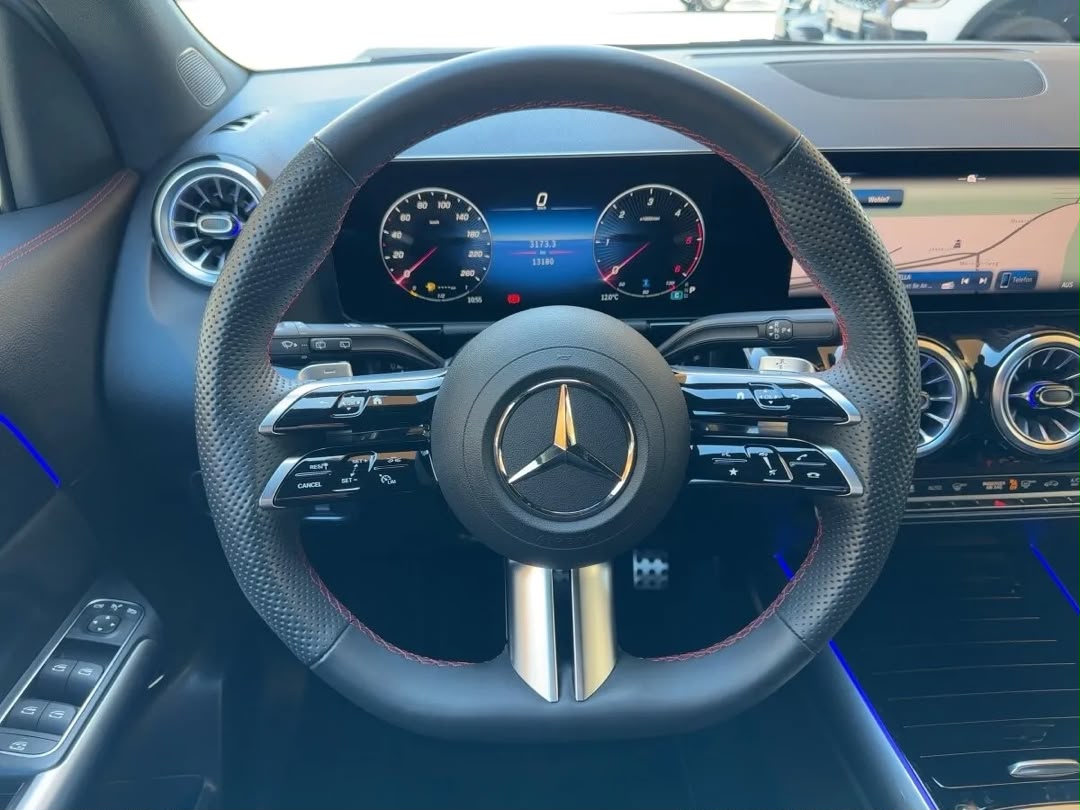 Mercedes-Benz Mercedes-Benz GLA 200 d 4MATIC AMG-Line PREM LRHZG AHV NIGHT — photo 7